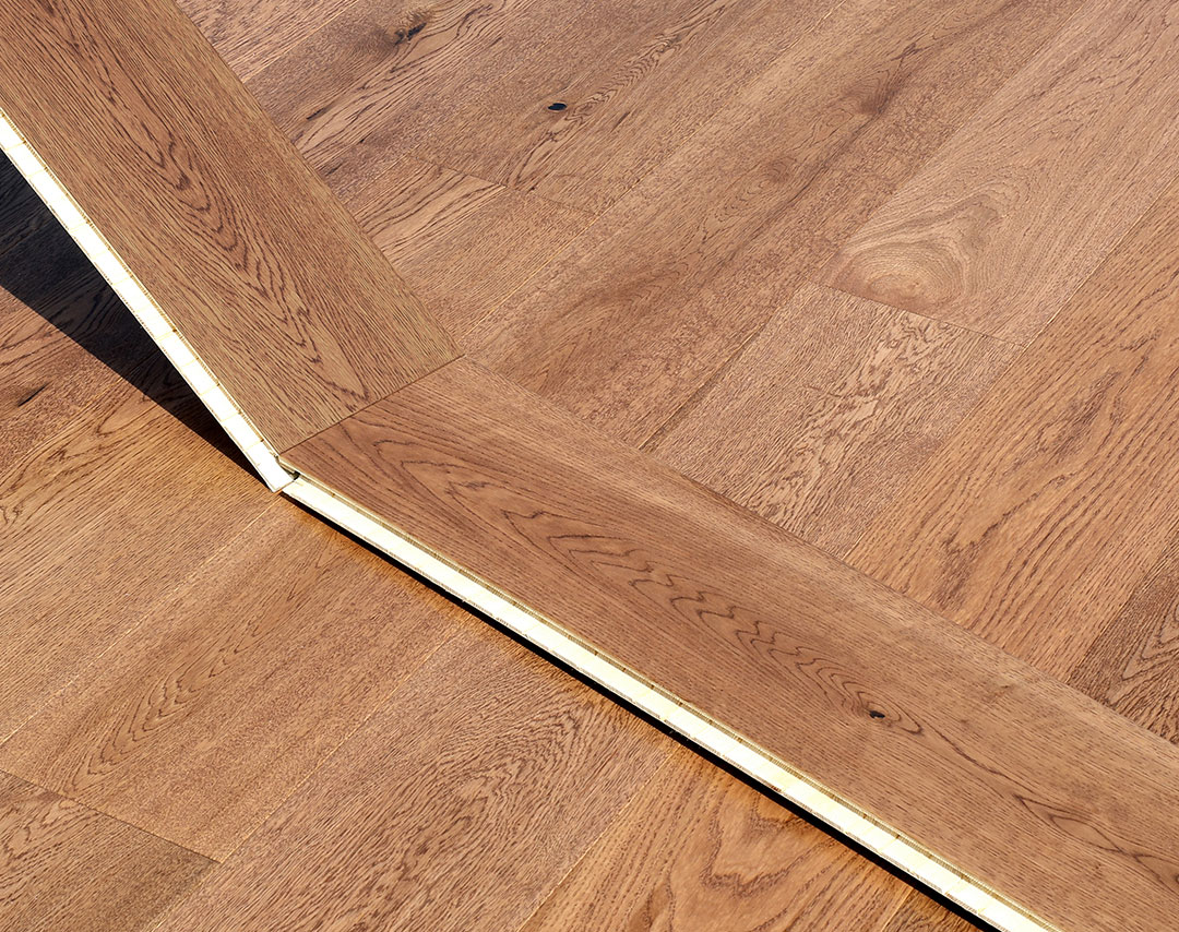 1-82EDE2FB6055A410087C1B30064CEF630